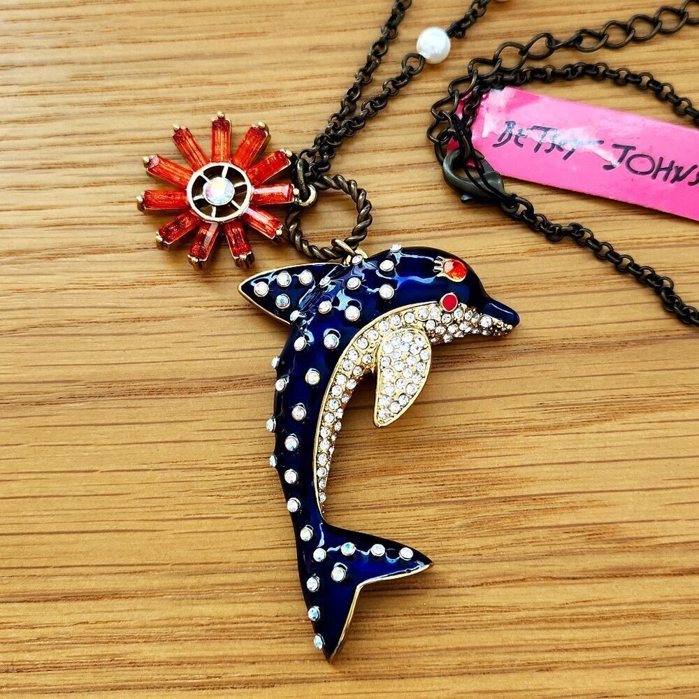 NWT Betsey Johnson Dolphin & Daisy Charms Nautical Long Chain Necklace